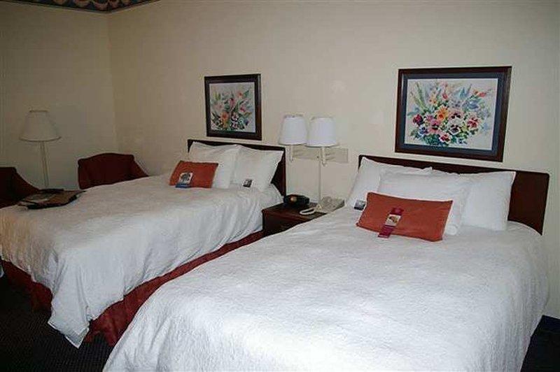 Hampton Inn Roxboro Esterno foto