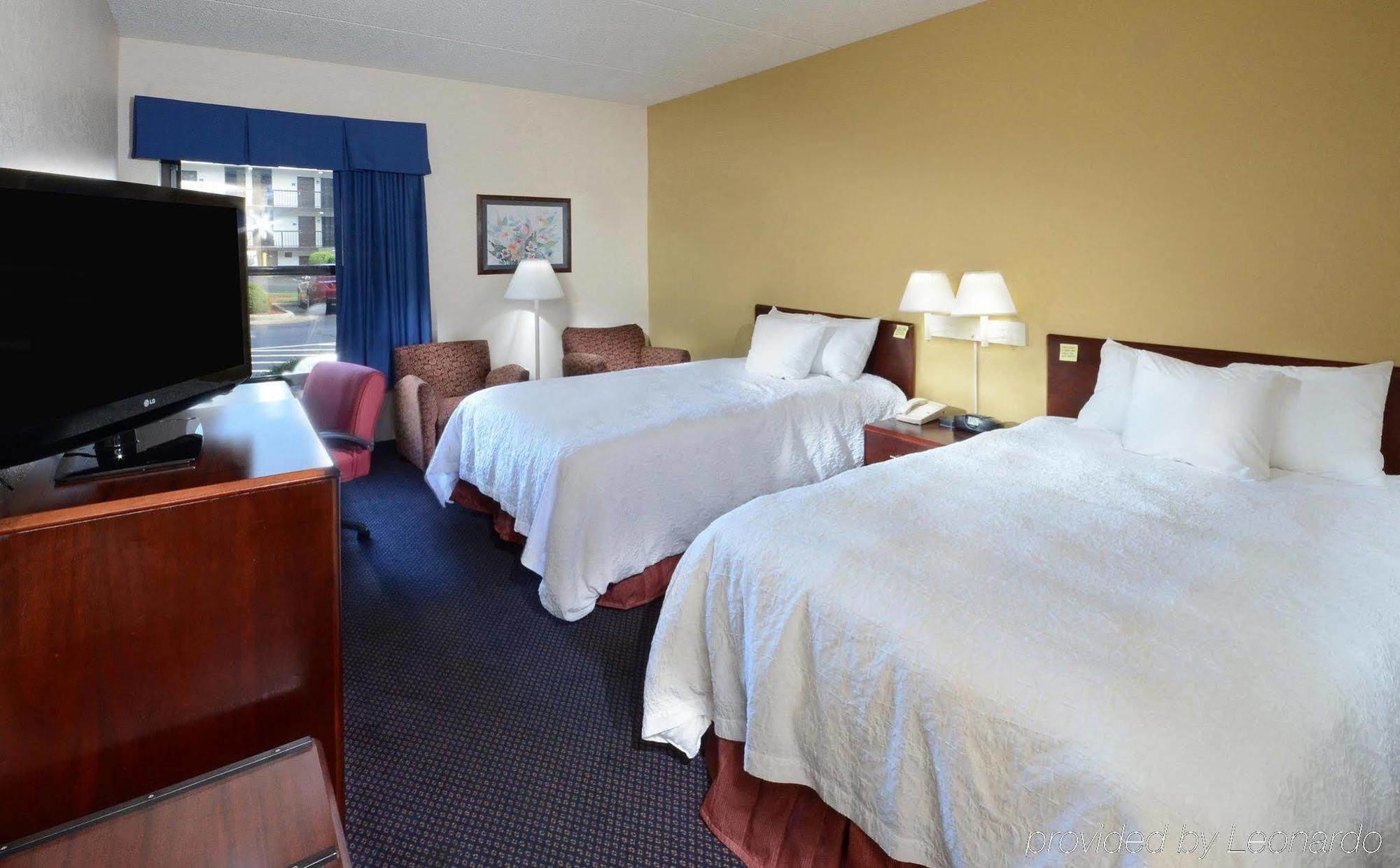 Hampton Inn Roxboro Esterno foto